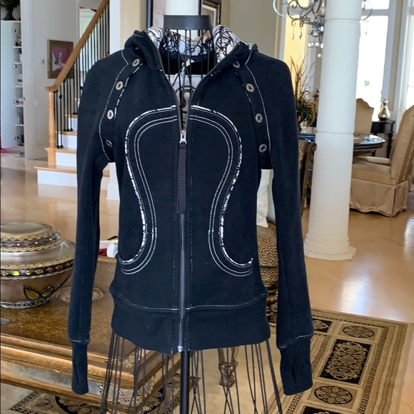 lululemon athletica Jackets & Blazers - Gorgeous Lululemon SPECIAL EDITION Scuba Hoodie